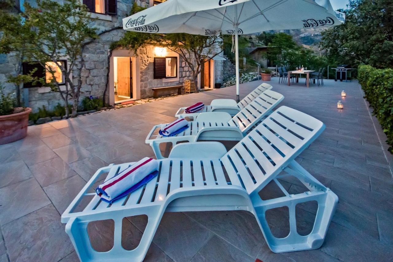 Villa Don Dan Zrnovnica ภายนอก รูปภาพ