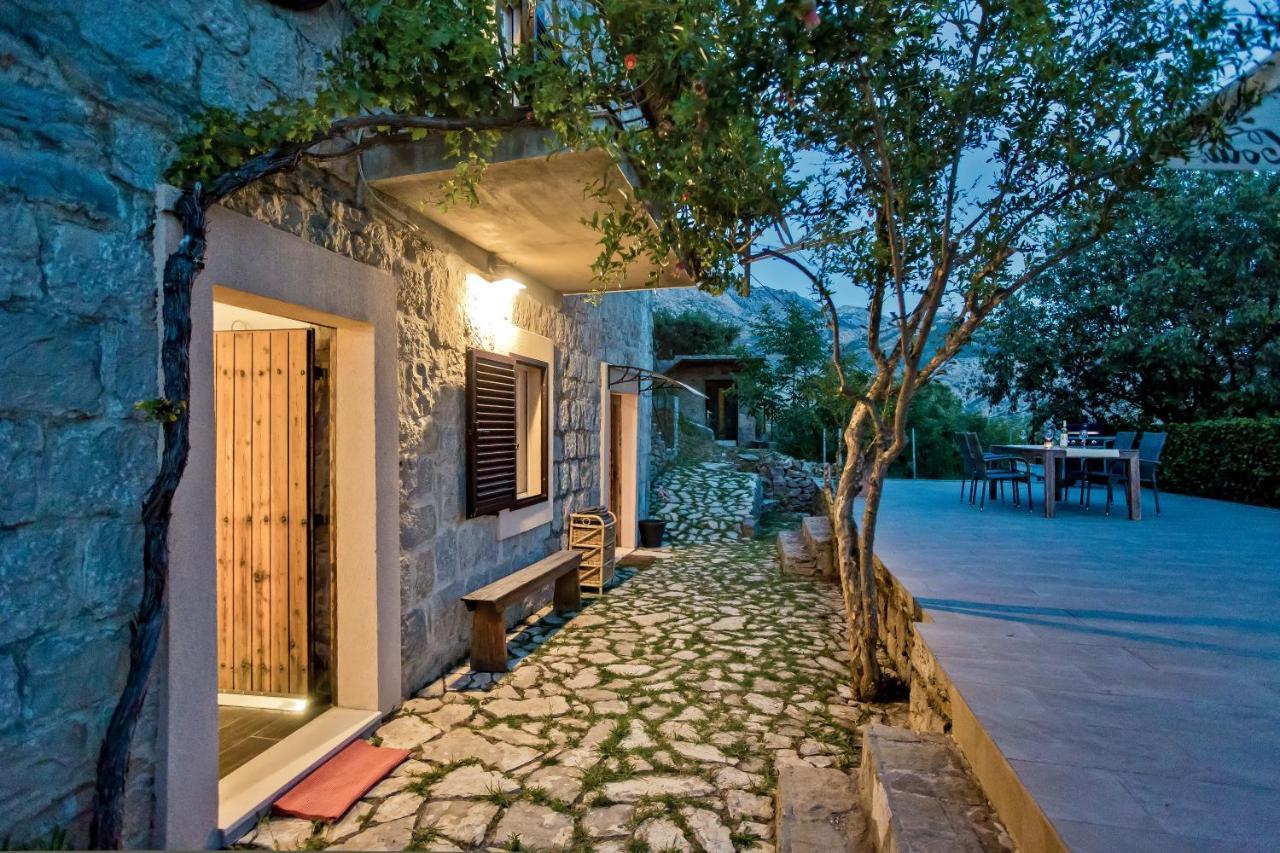 Villa Don Dan Zrnovnica ภายนอก รูปภาพ