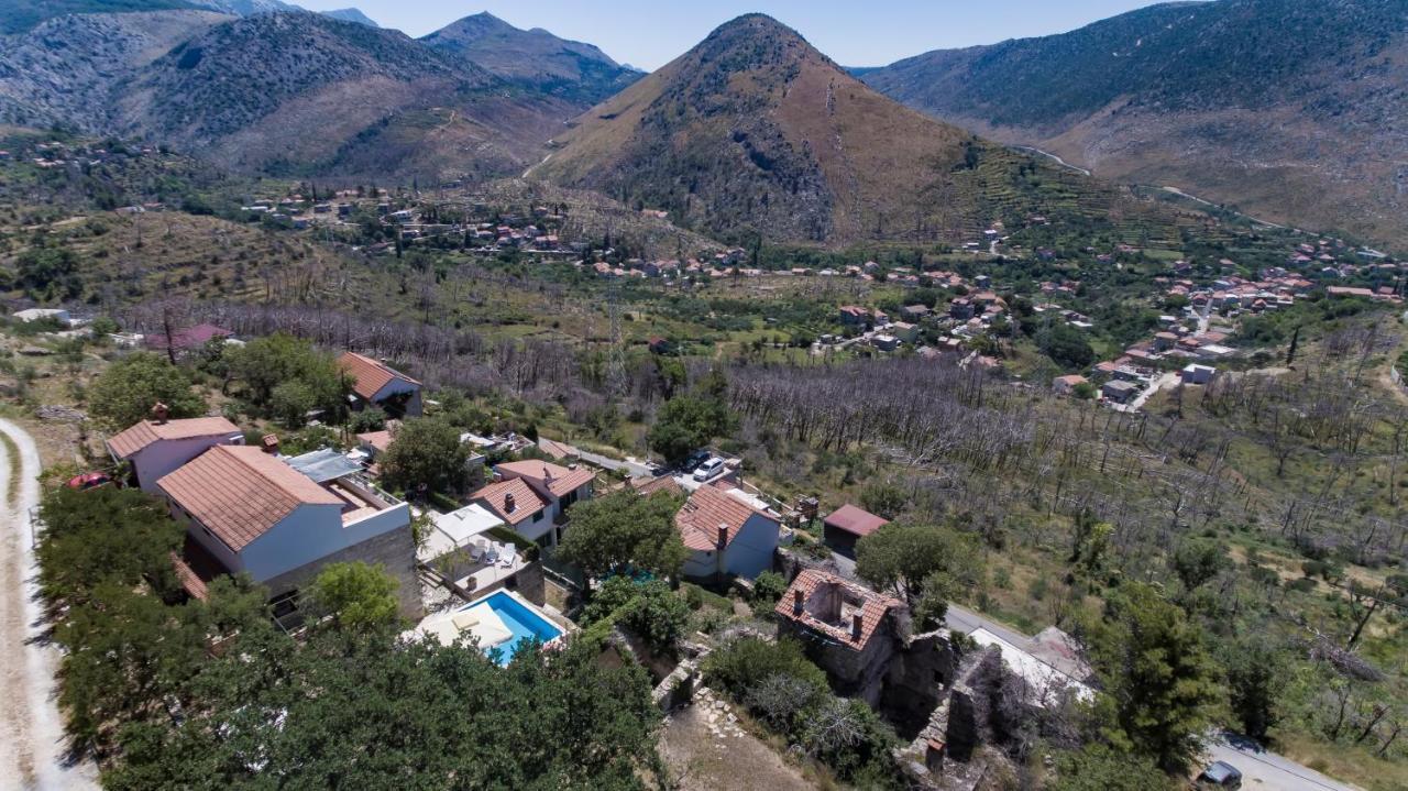 Villa Don Dan Zrnovnica ภายนอก รูปภาพ