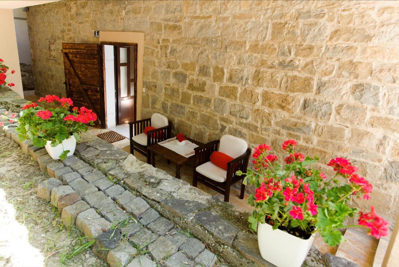 Villa Don Dan Zrnovnica ภายนอก รูปภาพ