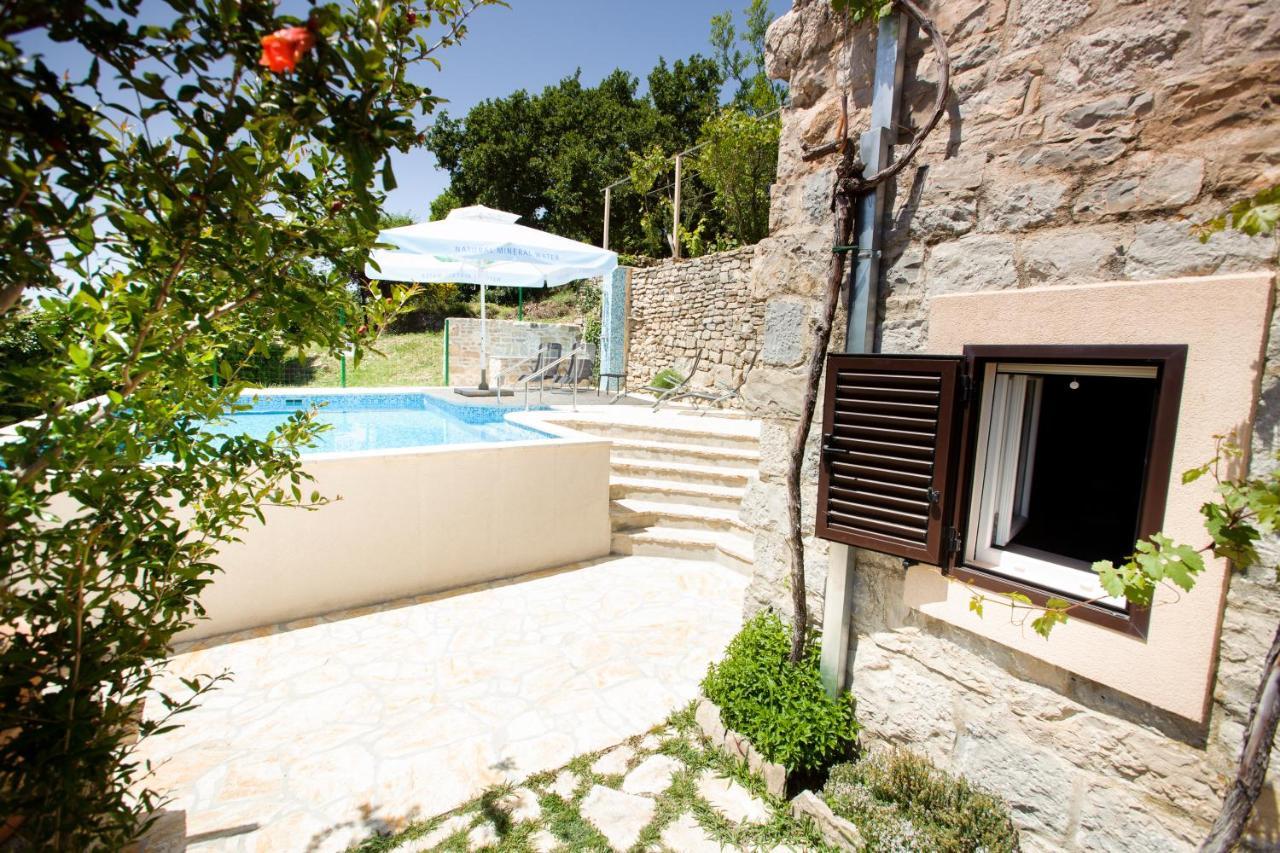 Villa Don Dan Zrnovnica ภายนอก รูปภาพ